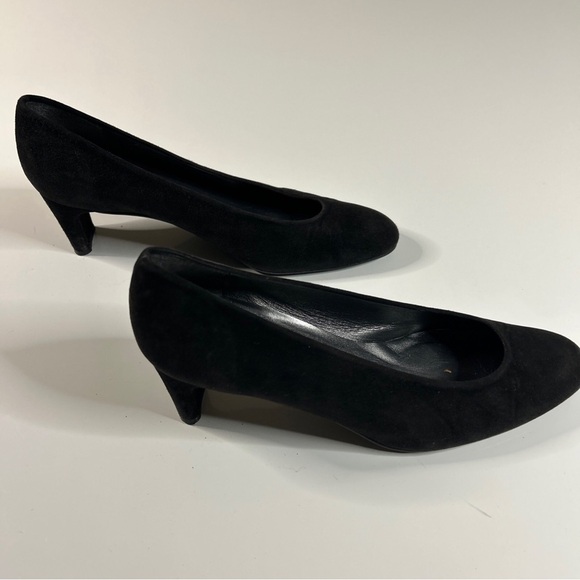 Stuart Weitzman Elegant Black Suede Women's Pumps 8 - Picture 8 of 12